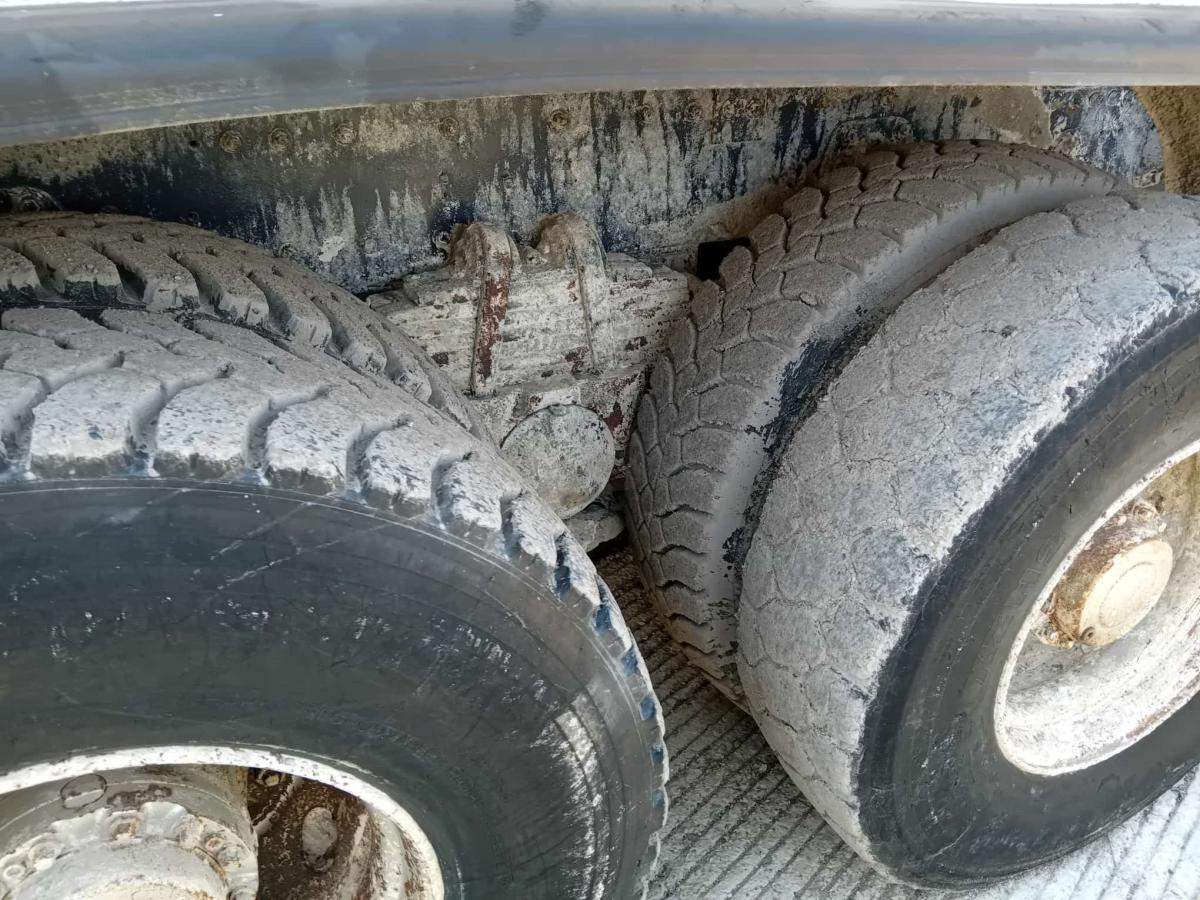 Renault Kerax - Truck: picture 4 Renault Kerax - Truck: picture 4