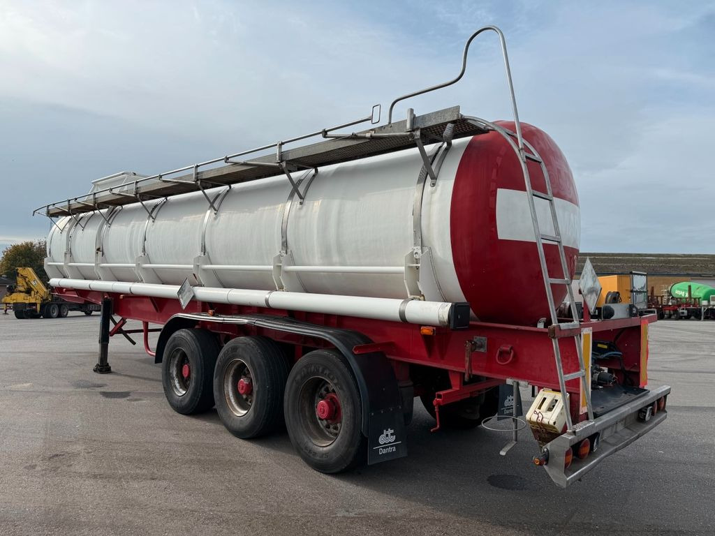 Blumhardt 3 axle 29.000 L ADR Tank trailer Blumhardt 3 axle 29.000 L ADR Tanktrailer - Tank semi-trailer: picture 4 Blumhardt 3 axle 29.000 L ADR Tank trailer Blumhardt 3 axle 29.000 L ADR Tanktrailer - Tank semi-trailer: picture 4