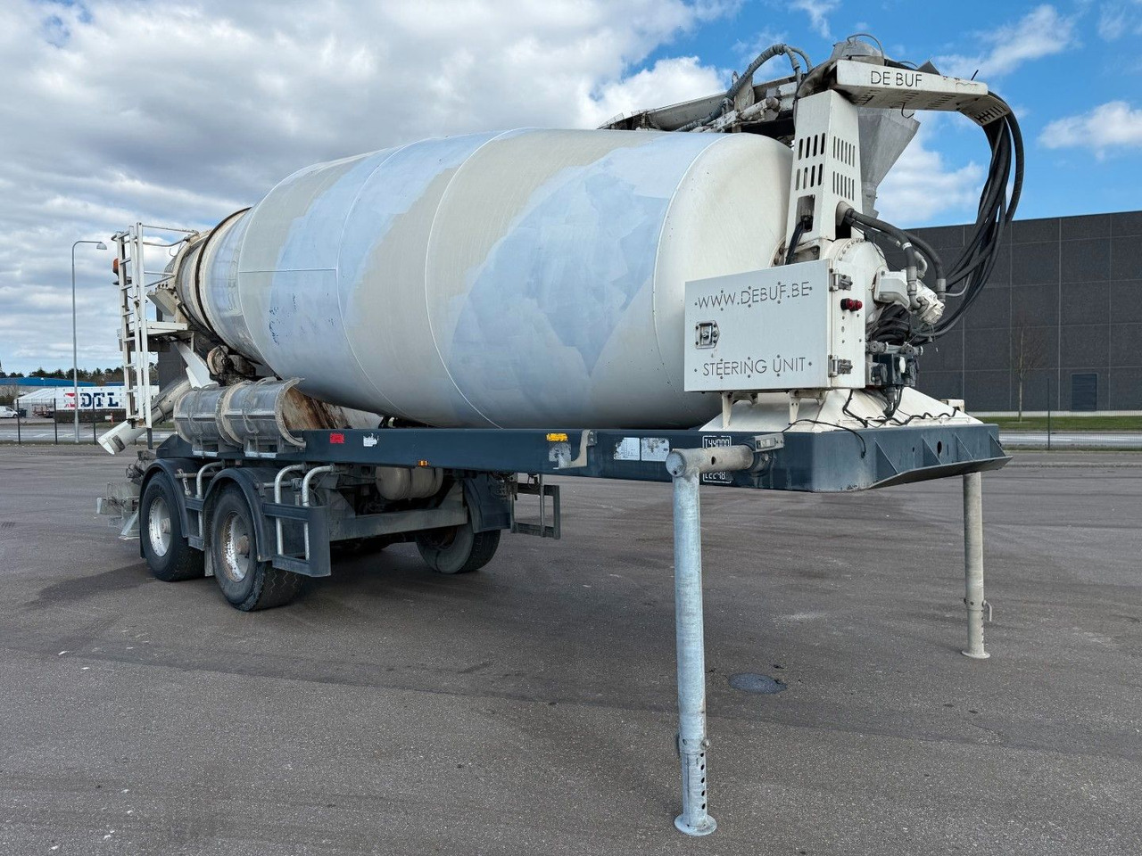 De Buf BM 12-36-2SPR w/ Belt Theam TSR15 / Beton - Concrete mixer semi-trailer: picture 3 De Buf BM 12-36-2SPR w/ Belt Theam TSR15 / Beton - Concrete mixer semi-trailer: picture 3