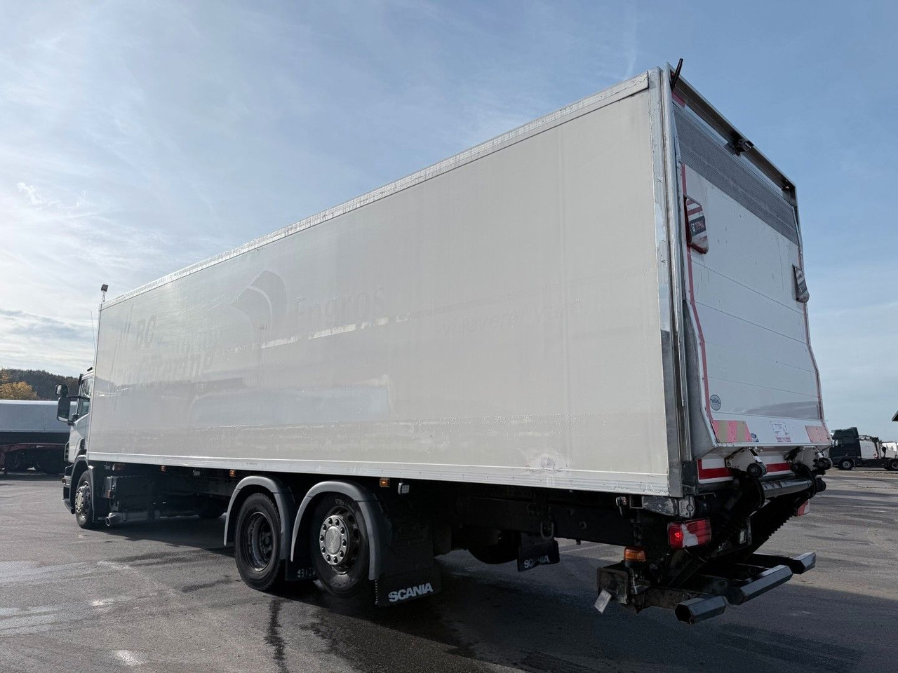 Scania P320 6x2*4 Carrier Supra 1250 Mt 9.80 m Kühl - Refrigerator truck: picture 4 Scania P320 6x2*4 Carrier Supra 1250 Mt 9.80 m Kühl - Refrigerator truck: picture 4