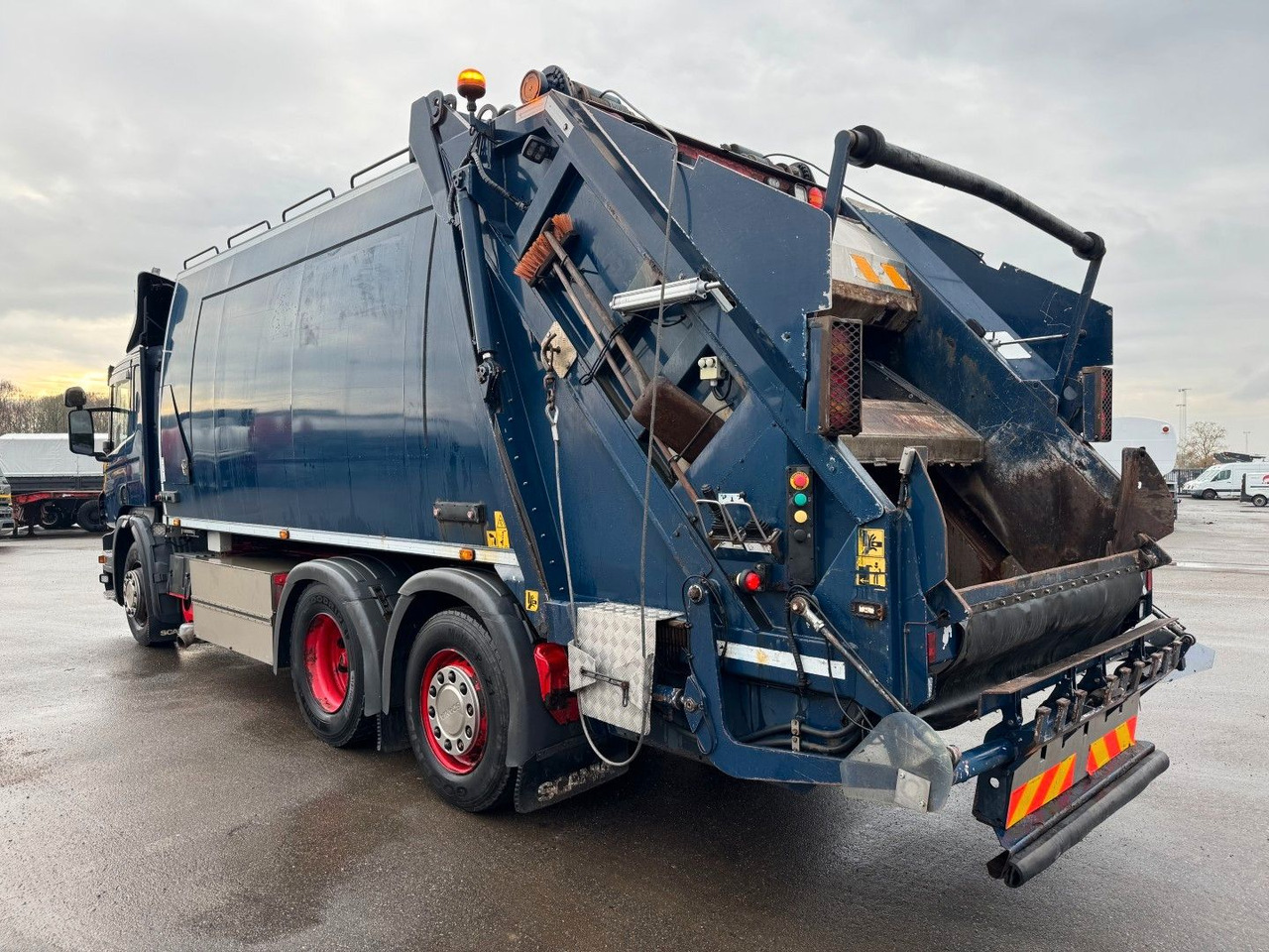 Scania P320 6x2*4 Euro 6 NTM 21 m3 - Garbage truck: picture 4 Scania P320 6x2*4 Euro 6 NTM 21 m3 - Garbage truck: picture 4