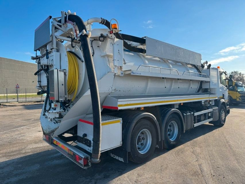 Scania P360 Euro 6 6x4 JHL Hvidtved Larsen FlexLine 312 - Vacuum truck: picture 3 Scania P360 Euro 6 6x4 JHL Hvidtved Larsen FlexLine 312 - Vacuum truck: picture 3