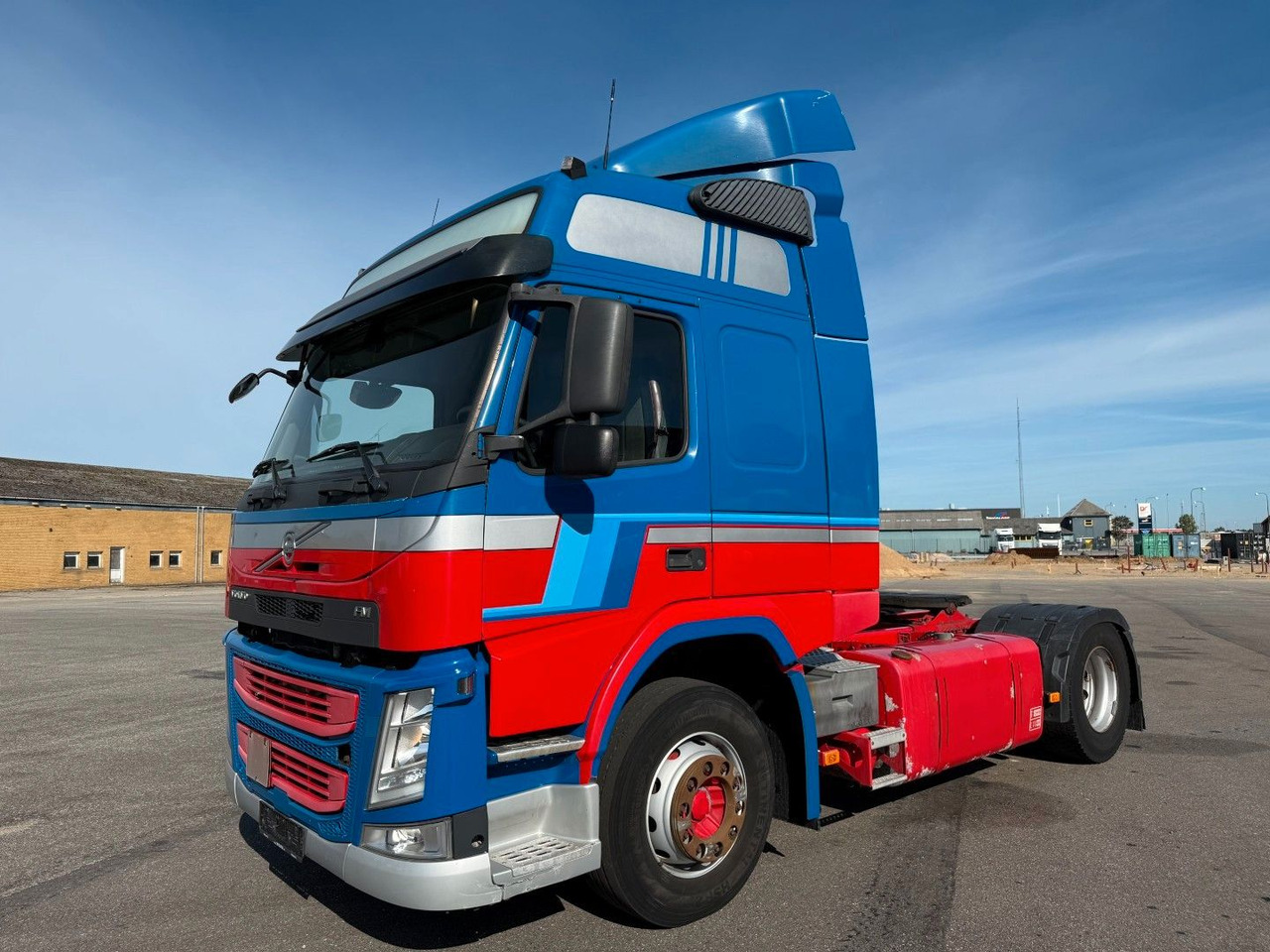 Volvo FM 410 4x2 Globetrotter Euro 6 - Tractor unit: picture 1 Volvo FM 410 4x2 Globetrotter Euro 6 - Tractor unit: picture 1