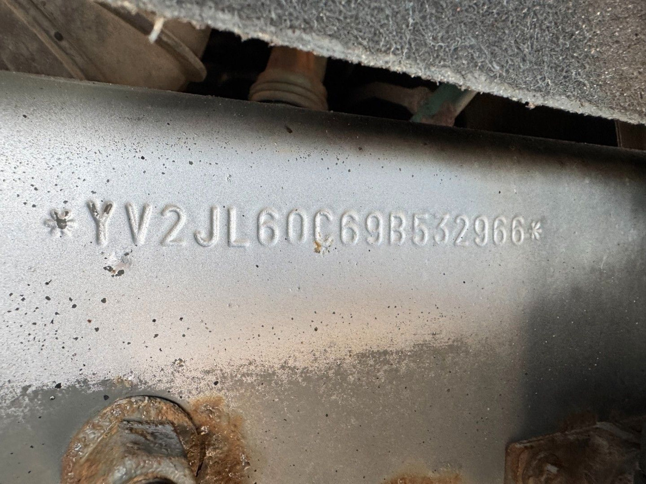 Crane truck Volvo FM340 6x2*4 Kipper / Palfinger Epsilon 150Z96: picture 10