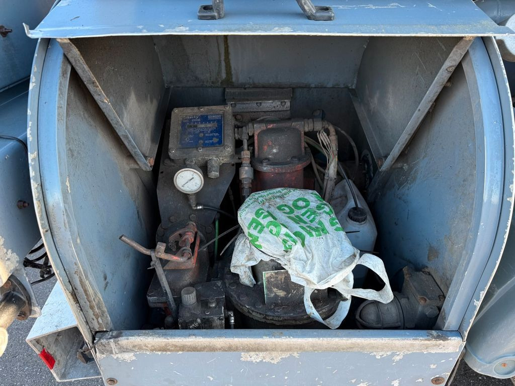 Tank truck Volvo FM460 8x2*6 24.000 l. ADR Tank Volvo FM460 8x2*6 24.000 l. ADR Tanktruck: picture 8