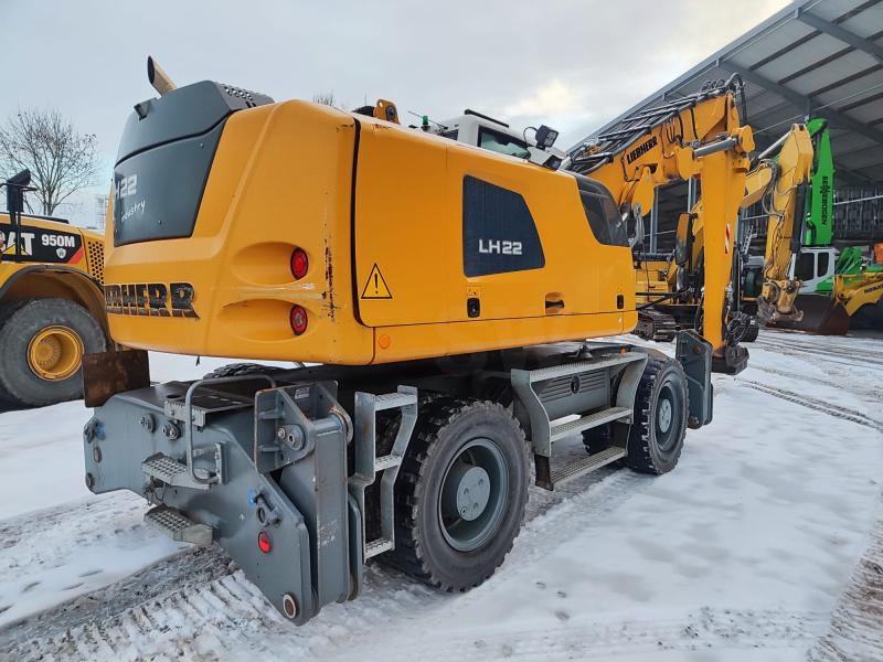 Liebherr LH22 - Waste/ Industry handler: picture 2 Liebherr LH22 - Waste/ Industry handler: picture 2