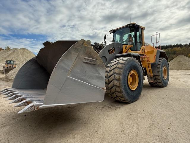 Volvo L260H - Wheel loader: picture 3 Volvo L260H - Wheel loader: picture 3