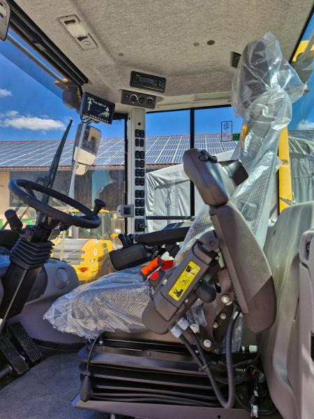 Volvo L90H - Wheel loader: picture 5 Volvo L90H - Wheel loader: picture 5