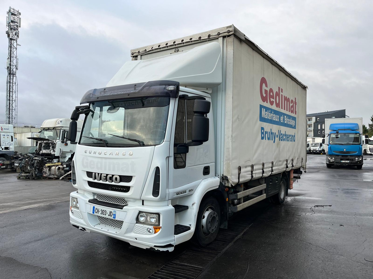 Iveco Eurocargo 120 E 22 - Curtainsider truck: picture 1 Iveco Eurocargo 120 E 22 - Curtainsider truck: picture 1
