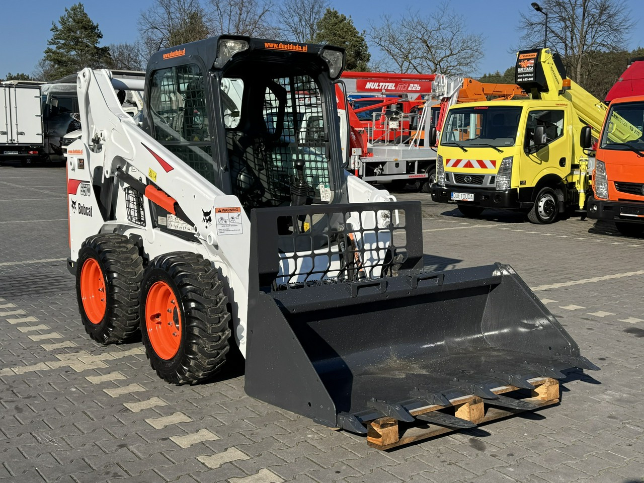 Bobcat S570 Sterowanie Burtowe Joystick Mini ładowarka Ładowarka - Skid steer loader: picture 3 Bobcat S570 Sterowanie Burtowe Joystick Mini ładowarka Ładowarka - Skid steer loader: picture 3