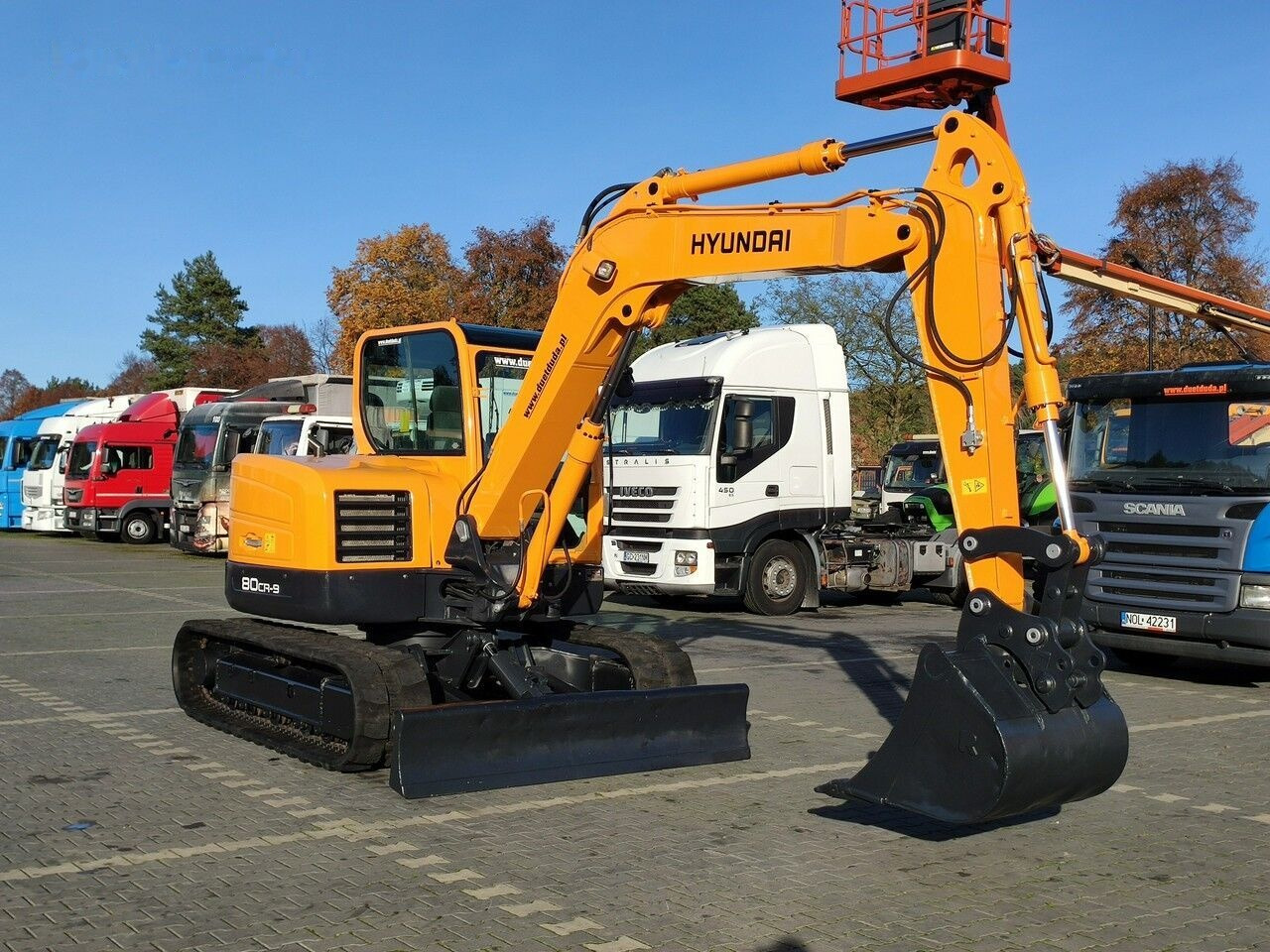 Crawler excavator Hyundai ROBEX 80CR-9 2013r 8,3 tony: picture 1