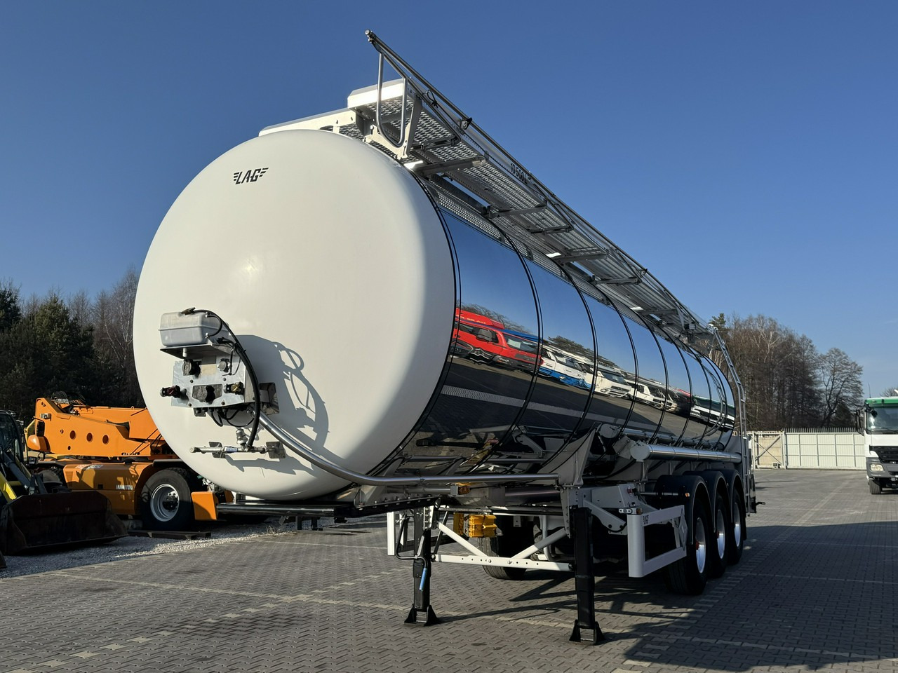 Tank semi-trailer Lag Spożywcza Magyar Izolowana Webasto Pompa Elektryczna do Zrzutu: picture 17
