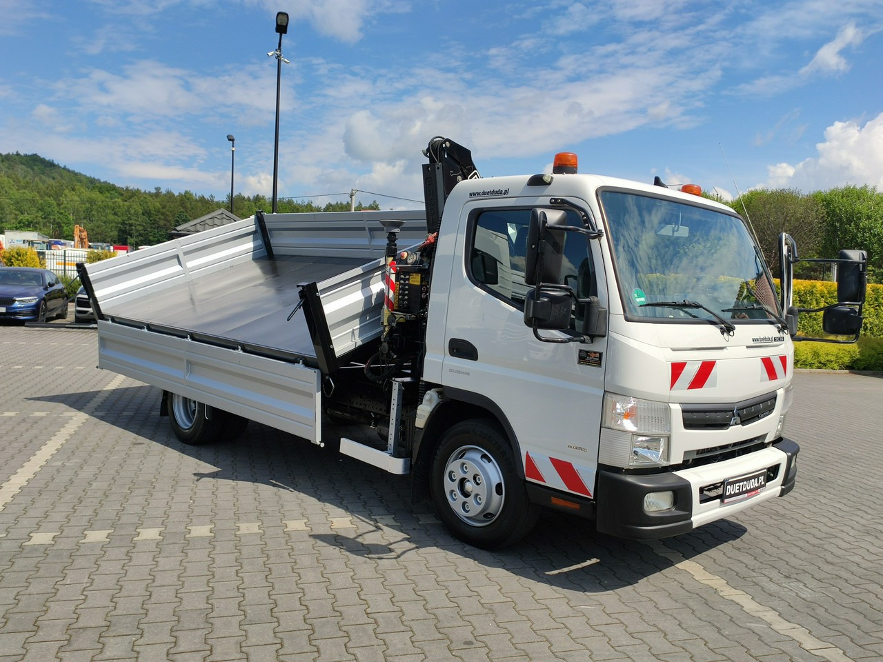 Mitsubishi Canter Fuso 9C18 3.0/180KM Automat, HDS FASSI F30 Wywrotka 3-str - Tipper, Crane truck: picture 2 Mitsubishi Canter Fuso 9C18 3.0/180KM Automat, HDS FASSI F30 Wywrotka 3-str - Tipper, Crane truck: picture 2
