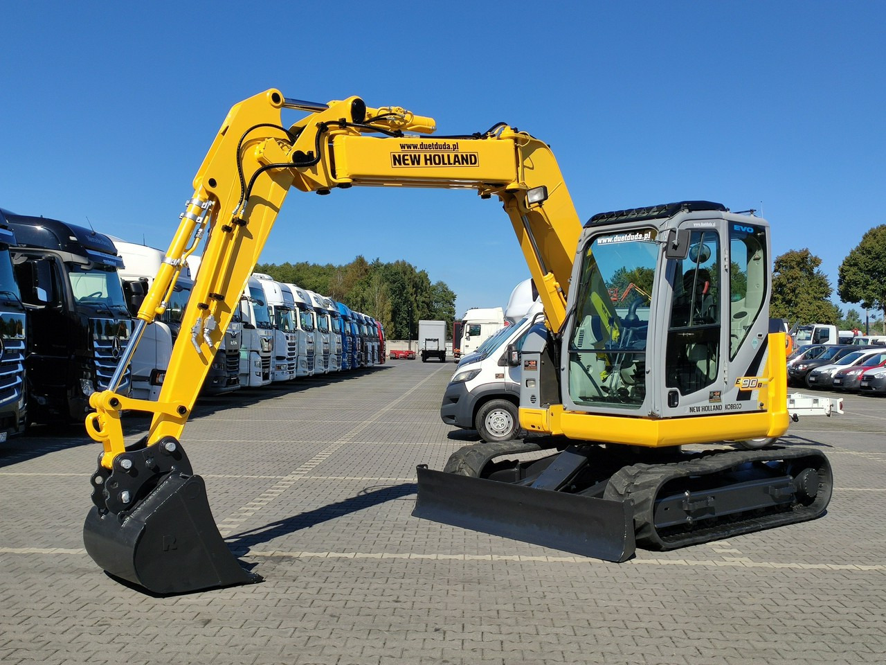 New Holland E90B SR -2 Gąsienicowa 10ton - Mini excavator: picture 1 New Holland E90B SR -2 Gąsienicowa 10ton - Mini excavator: picture 1