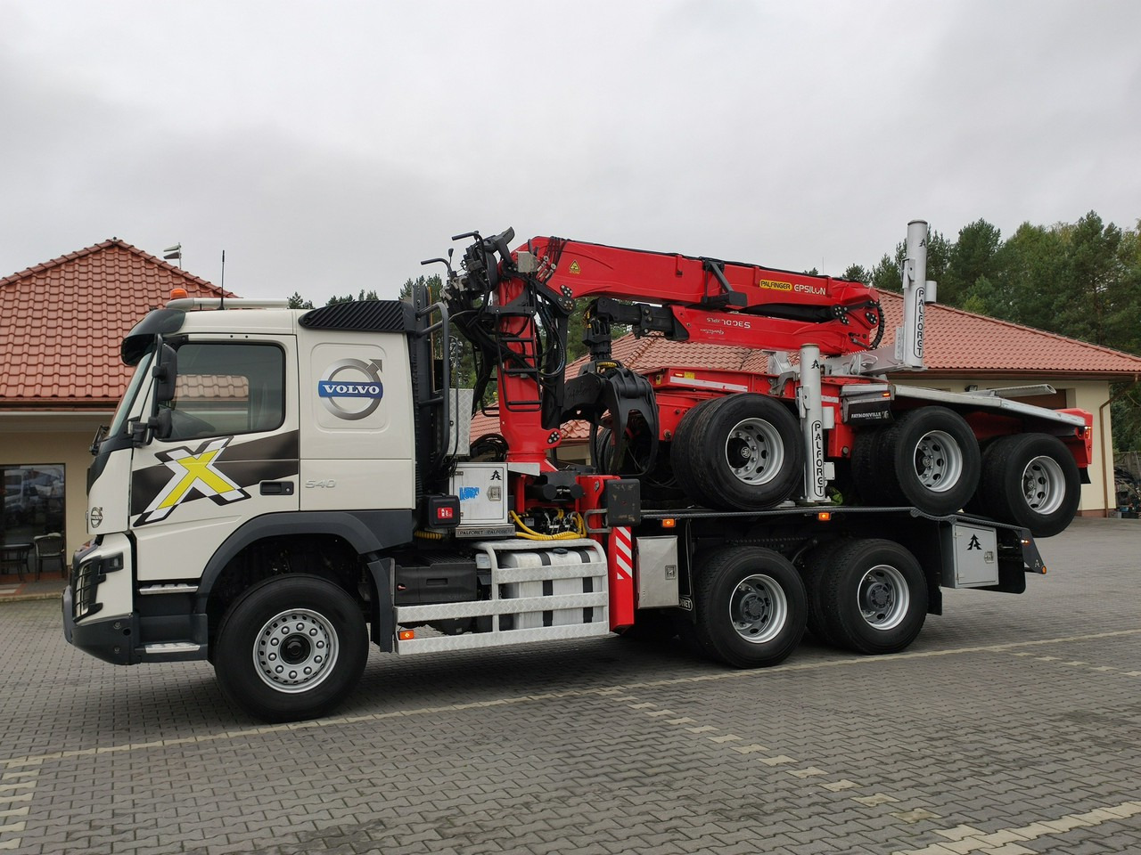 Volvo FMX 540 6x4 RETARDER PALFORET EPSILON S300L Do Drewna - Timber truck: picture 2 Volvo FMX 540 6x4 RETARDER PALFORET EPSILON S300L Do Drewna - Timber truck: picture 2