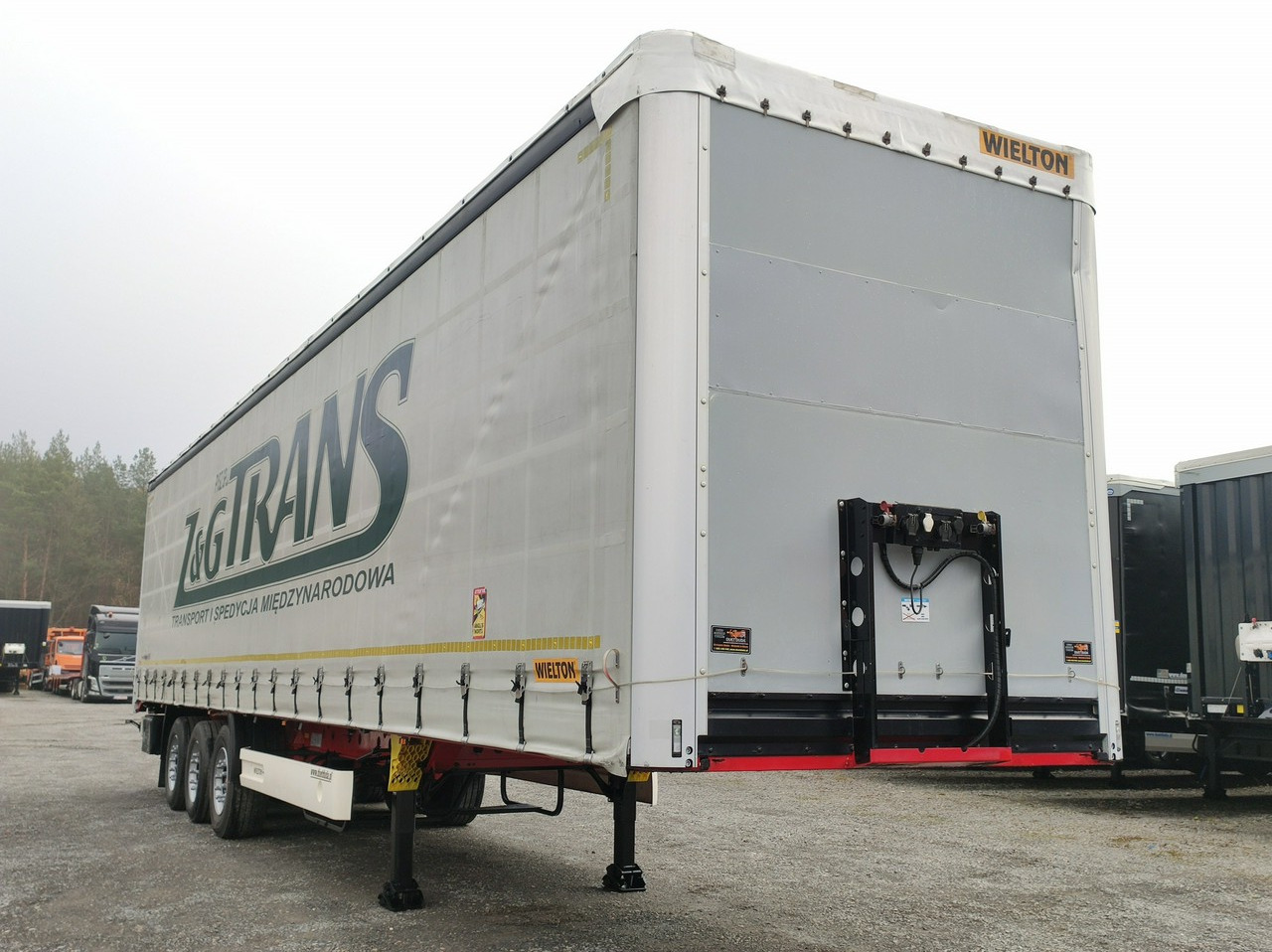 Wielton Standard Osie SAF - Curtainsider semi-trailer: picture 4 Wielton Standard Osie SAF - Curtainsider semi-trailer: picture 4