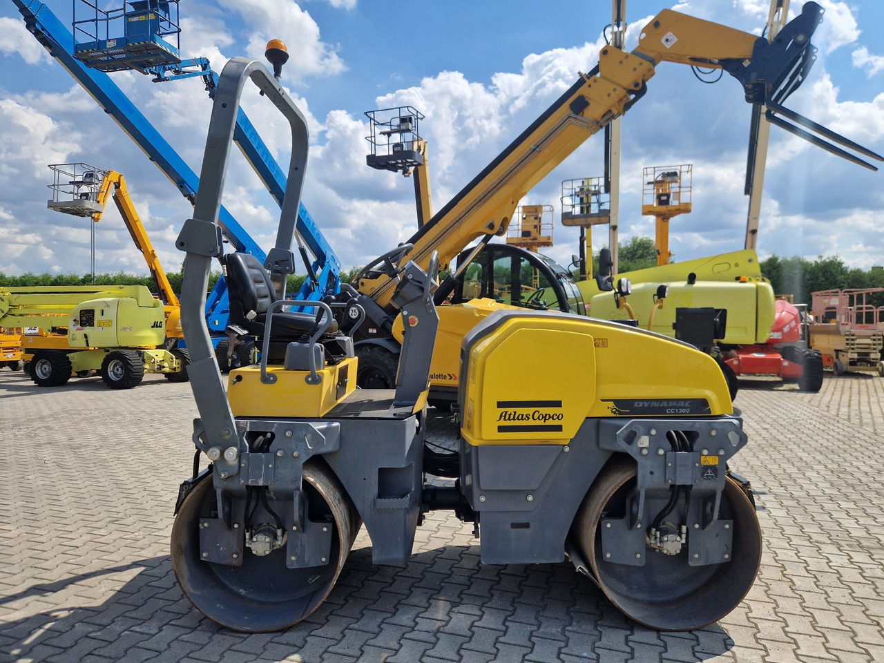 DYNAPAC CC 1300 - Road roller: picture 2 DYNAPAC CC 1300 - Road roller: picture 2