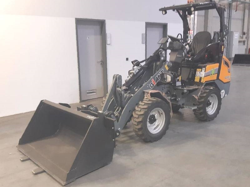 Giant G 2200 E X-Tra Elektro / electric  - Skid steer loader: picture 2 Giant G 2200 E X-Tra Elektro / electric  - Skid steer loader: picture 2