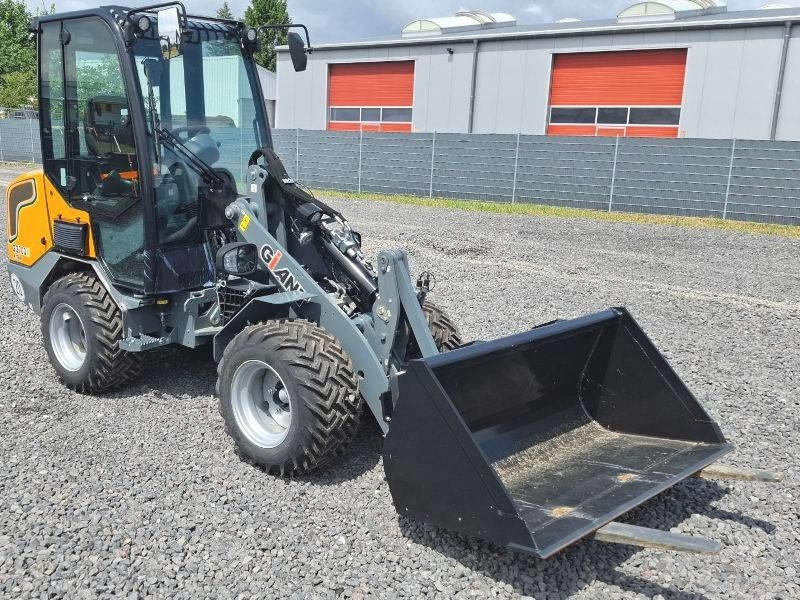 Giant G 2700 E X-Tra Elektro / electric  - Skid steer loader: picture 4 Giant G 2700 E X-Tra Elektro / electric  - Skid steer loader: picture 4