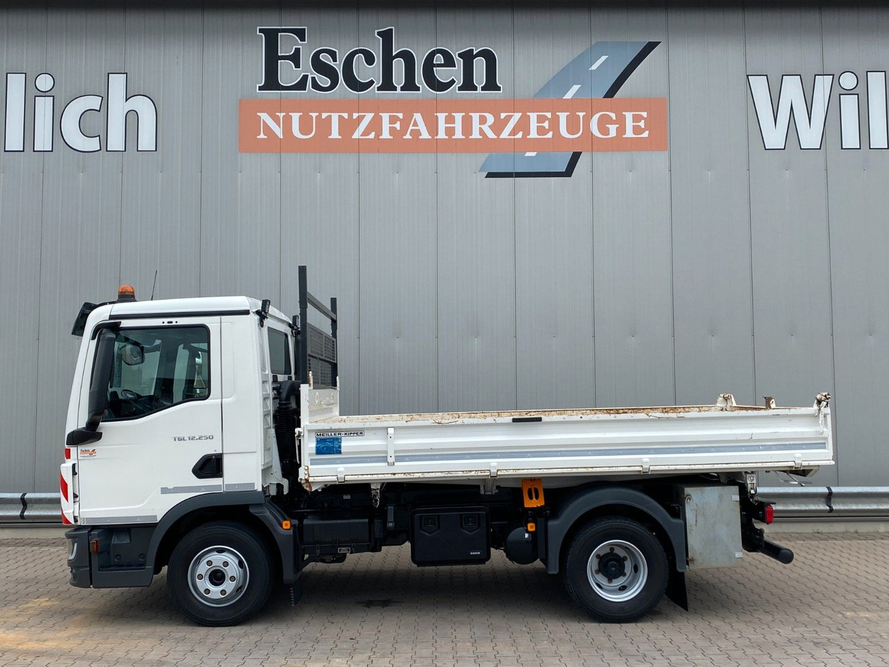 MAN TGL 12.250 | MEILLER*3x Sitze*Navi*2x AHK*Blatt - Tipper: picture 3 MAN TGL 12.250 | MEILLER*3x Sitze*Navi*2x AHK*Blatt - Tipper: picture 3