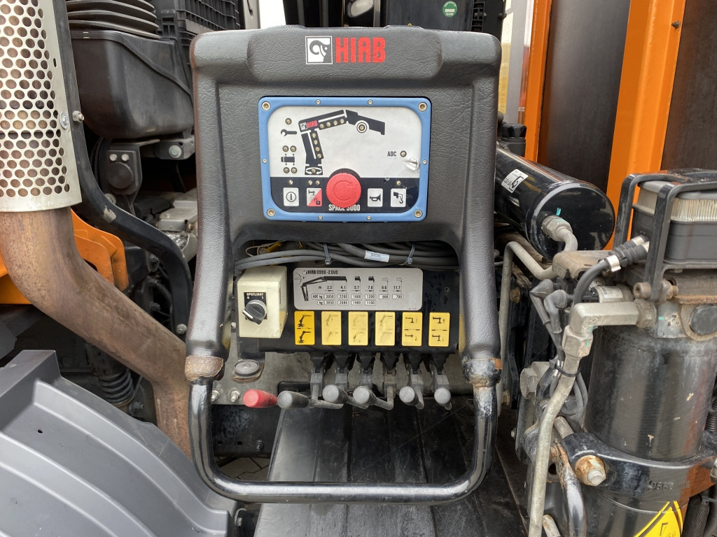 MAN TGM 15.290 4x2 BL / HIAB Faltkran - Dropside/ Flatbed truck, Crane truck: picture 2 MAN TGM 15.290 4x2 BL / HIAB Faltkran - Dropside/ Flatbed truck, Crane truck: picture 2