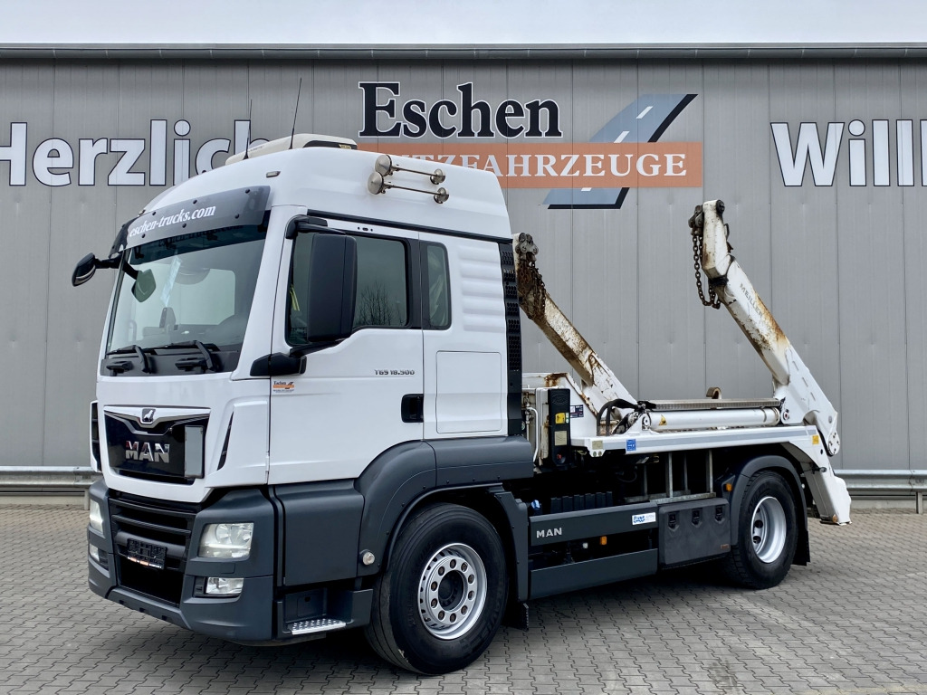 MAN TGS 18.500 4x2 LL - Skip loader truck: picture 2 MAN TGS 18.500 4x2 LL - Skip loader truck: picture 2