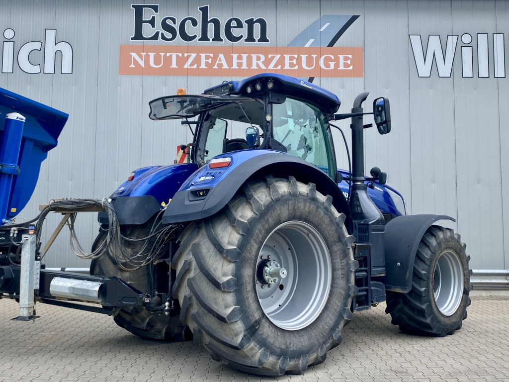 New Holland T7.315 AC 4x4 - Farm tractor: picture 4 New Holland T7.315 AC 4x4 - Farm tractor: picture 4