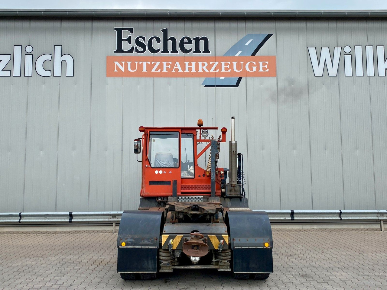 Terberg RT20 4x4 Rangierfahrzeug | Automatik - Terminal tractor: picture 4 Terberg RT20 4x4 Rangierfahrzeug | Automatik - Terminal tractor: picture 4