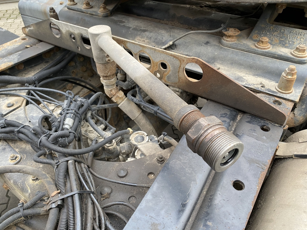 MAN TGS 18.440 BLS 4x4 H - Tractor unit: picture 2 MAN TGS 18.440 BLS 4x4 H - Tractor unit: picture 2