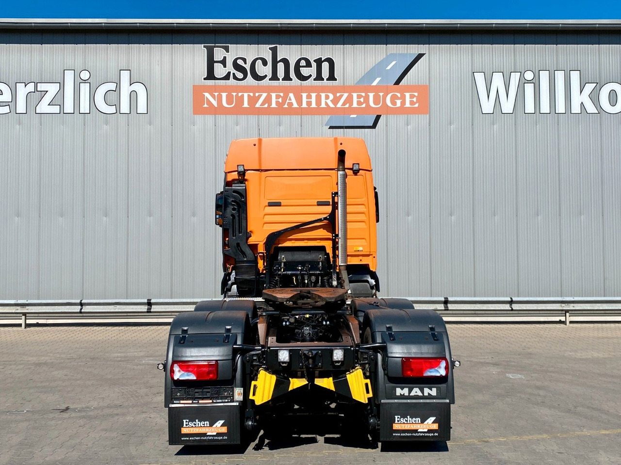 MAN TGX 33.580 6x4 BLS | D38*XLX*Navi*Retarder*ACC - Tractor unit: picture 4 MAN TGX 33.580 6x4 BLS | D38*XLX*Navi*Retarder*ACC - Tractor unit: picture 4