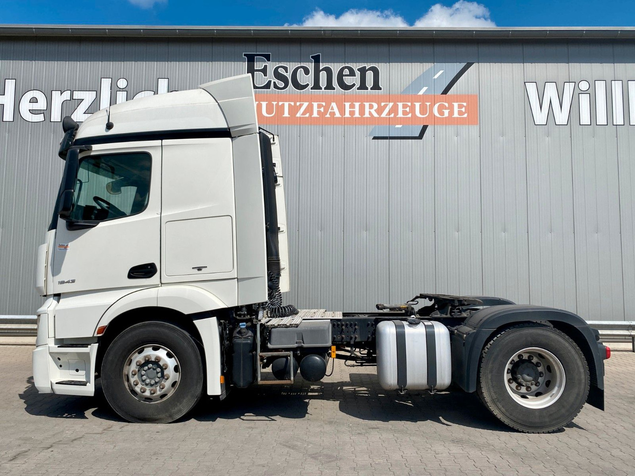 Mercedes-Benz 1843 LS Actros | Kipphydraulik*1.Hand*Alufelgen - Tractor unit: picture 2 Mercedes-Benz 1843 LS Actros | Kipphydraulik*1.Hand*Alufelgen - Tractor unit: picture 2