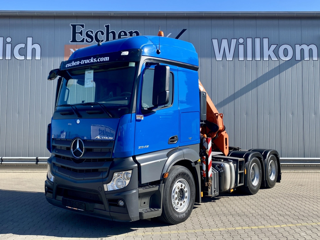 Mercedes-Benz 2642 LS 6x4 / Atlas 332.3 E-AS Faltkran - Tractor unit: picture 1 Mercedes-Benz 2642 LS 6x4 / Atlas 332.3 E-AS Faltkran - Tractor unit: picture 1