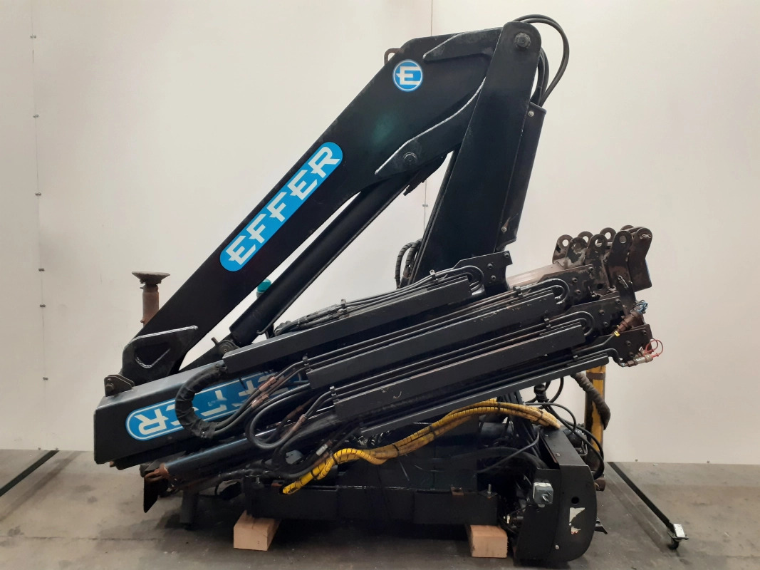Grúa Effer 100 - 3S - Loader crane for Truck: picture 1 Grúa Effer 100 - 3S - Loader crane for Truck: picture 1