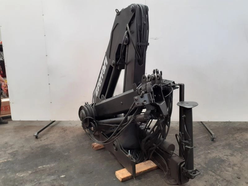 Grúa Ferrari F708 - Loader crane for Truck: picture 2 Grúa Ferrari F708 - Loader crane for Truck: picture 2