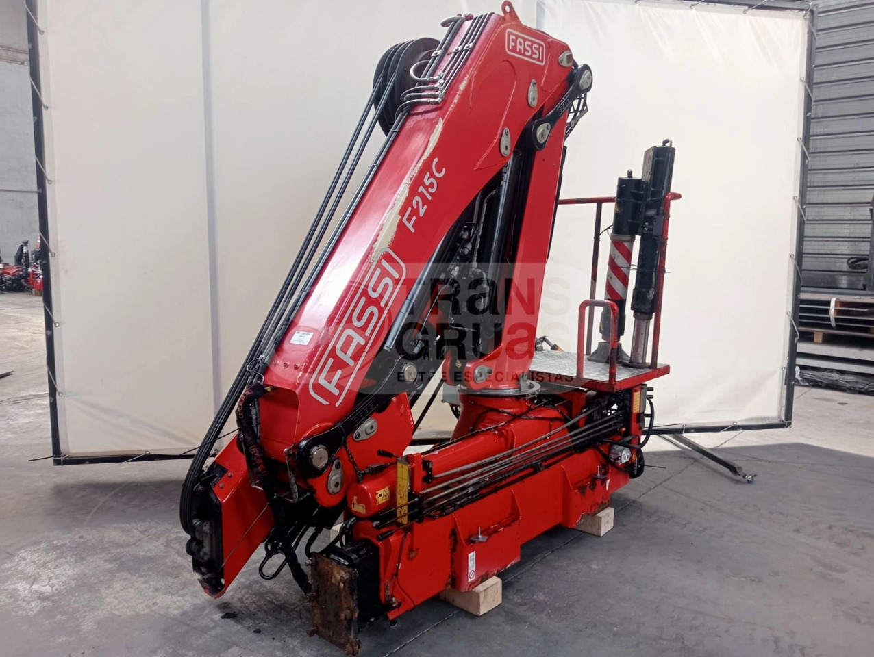 Grúa hidráulica Fassi F215AC.2.24 - Loader crane: picture 4 Grúa hidráulica Fassi F215AC.2.24 - Loader crane: picture 4