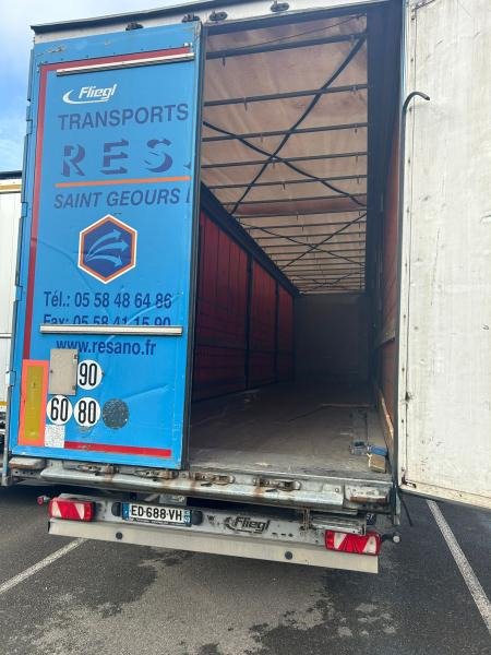 Fliegl - Curtainsider semi-trailer: picture 5 Fliegl - Curtainsider semi-trailer: picture 5