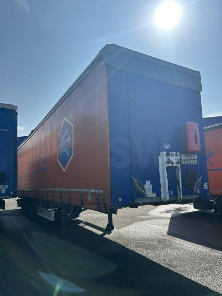 Fliegl  - Curtainsider semi-trailer: picture 5 Fliegl  - Curtainsider semi-trailer: picture 5