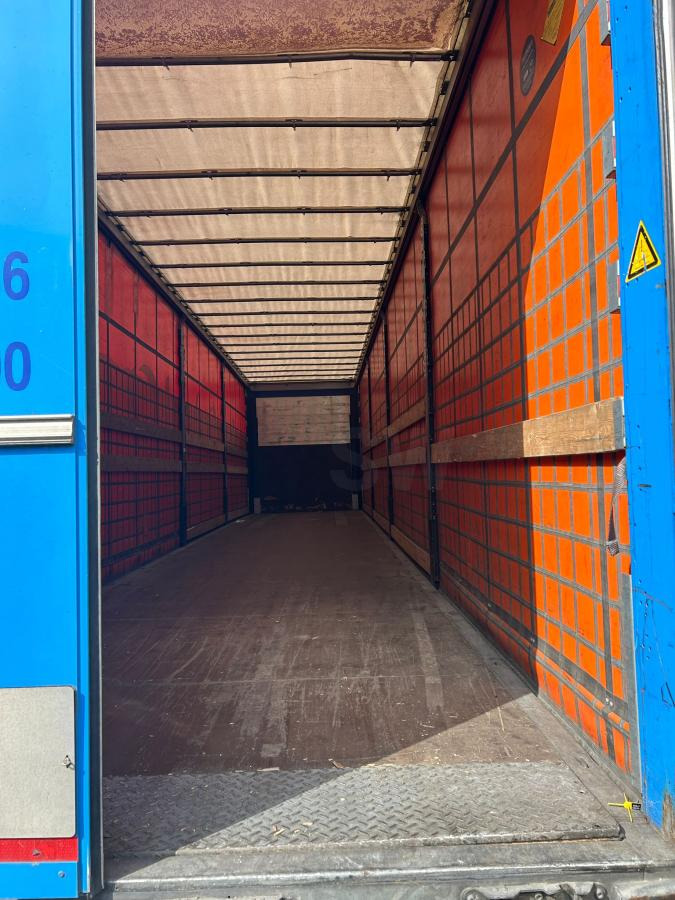 Fliegl  - Curtainsider semi-trailer: picture 3 Fliegl  - Curtainsider semi-trailer: picture 3