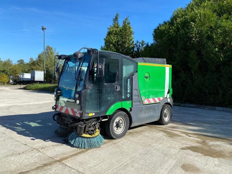 Mathieu Azura MC210 - Road sweeper: picture 4 Mathieu Azura MC210 - Road sweeper: picture 4