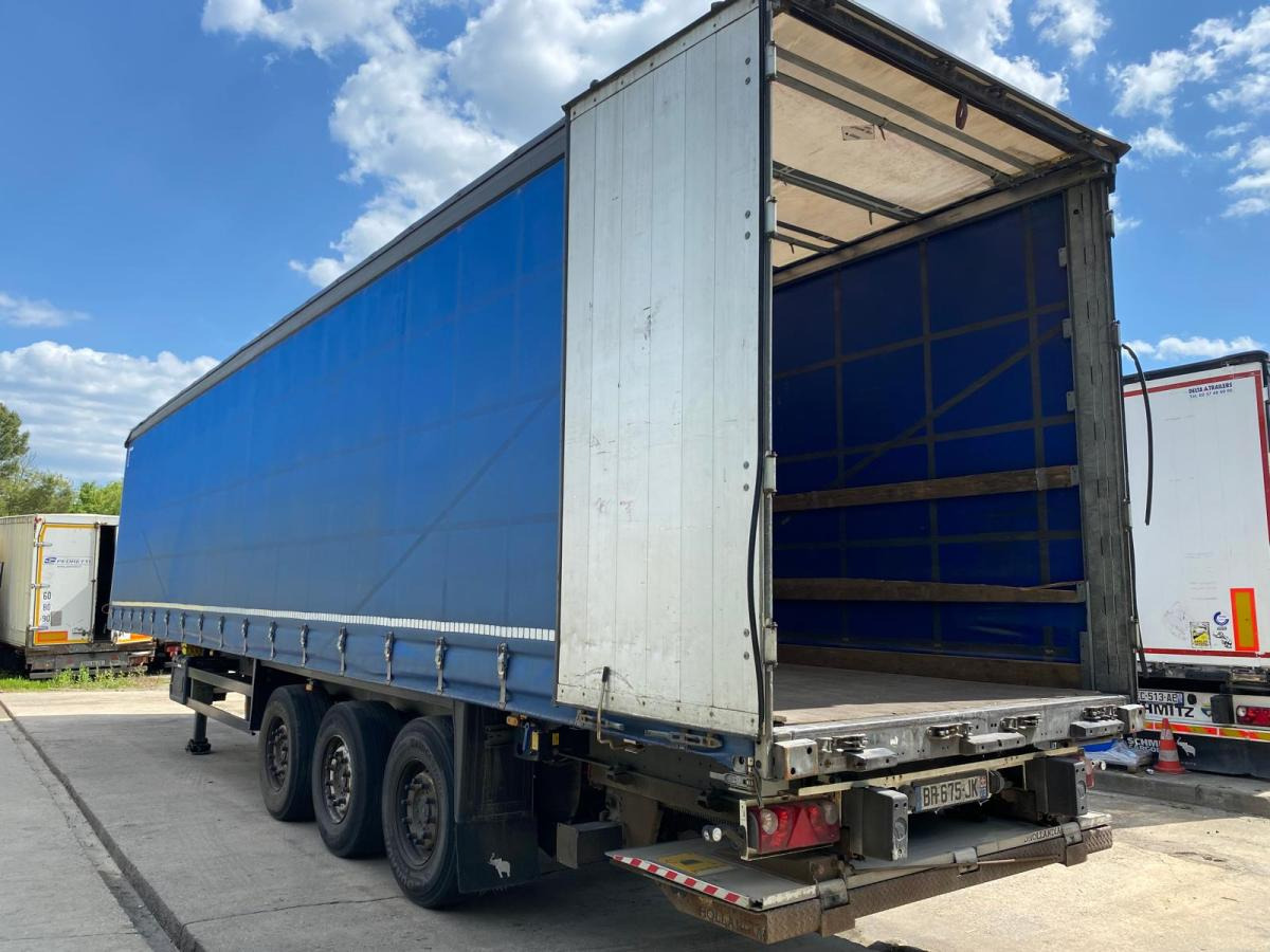Schmitz Cargobull - Curtainsider semi-trailer: picture 5 Schmitz Cargobull - Curtainsider semi-trailer: picture 5