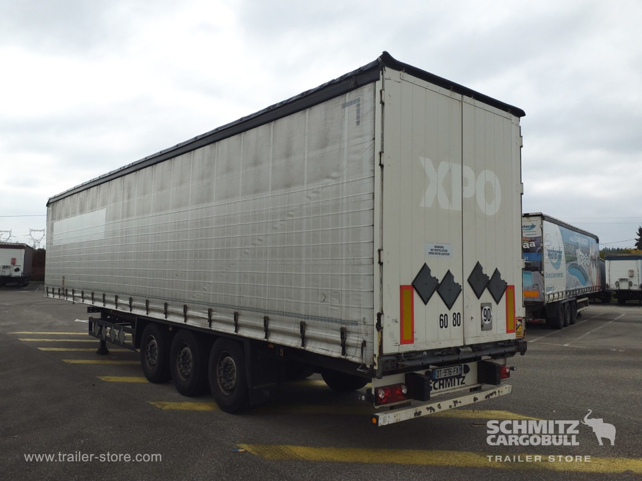SCHMITZ Curtainsider Standard - Curtainsider semi-trailer: picture 2 SCHMITZ Curtainsider Standard - Curtainsider semi-trailer: picture 2