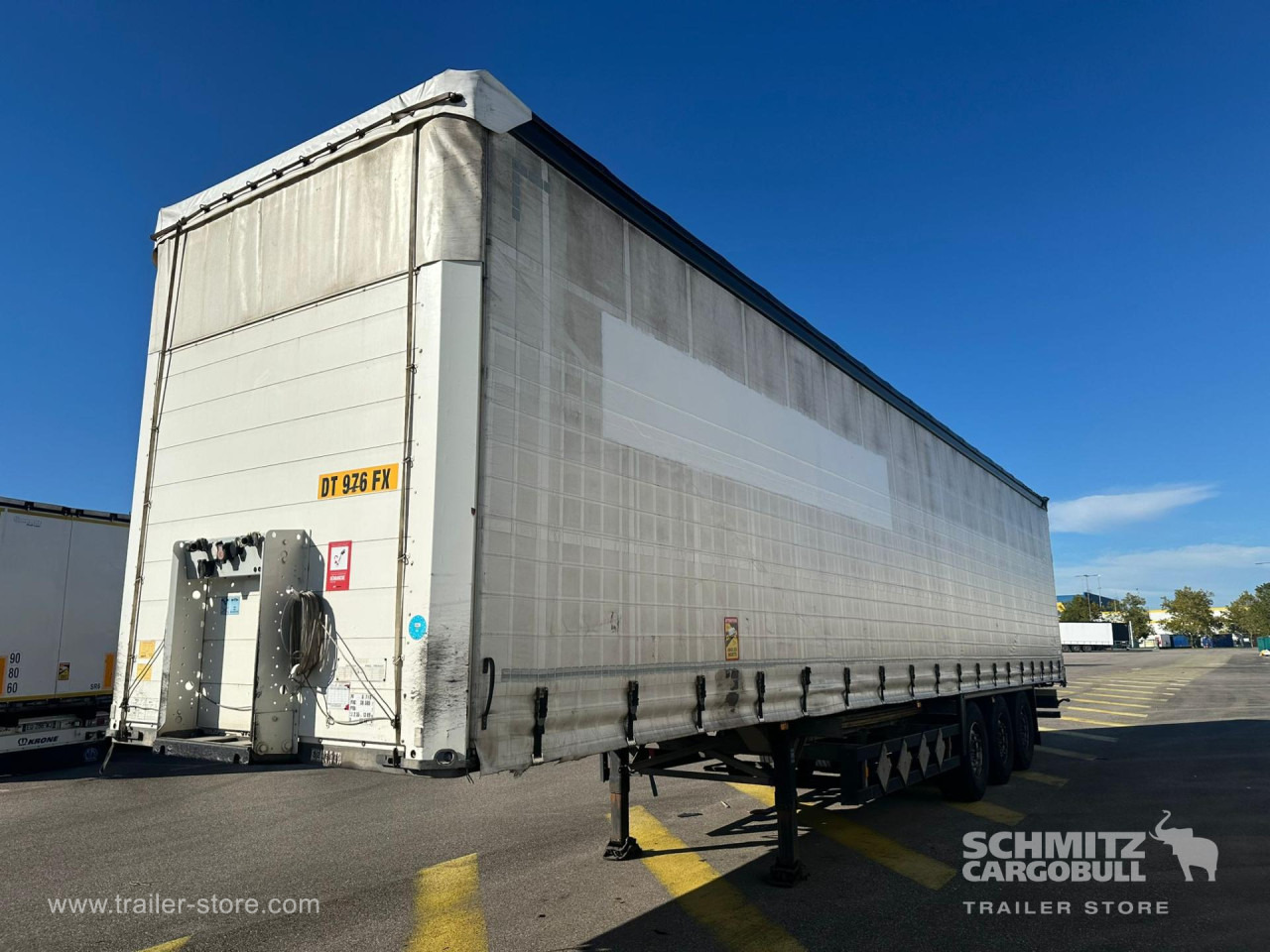 SCHMITZ Curtainsider Standard - Curtainsider semi-trailer: picture 3 SCHMITZ Curtainsider Standard - Curtainsider semi-trailer: picture 3