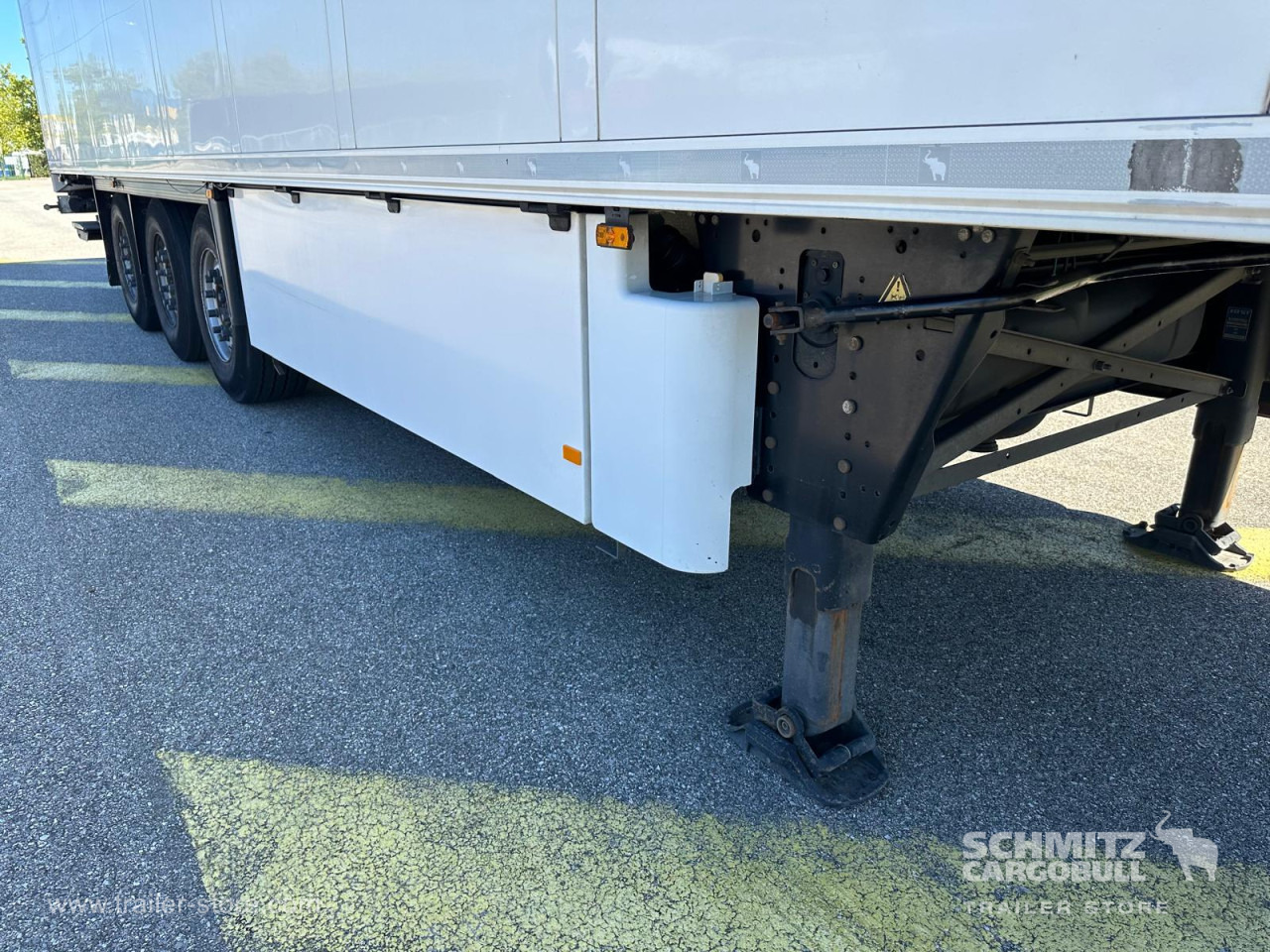 SCHMITZ Reefer Multitemp Double deck Taillift - Isothermal semi-trailer: picture 3 SCHMITZ Reefer Multitemp Double deck Taillift - Isothermal semi-trailer: picture 3