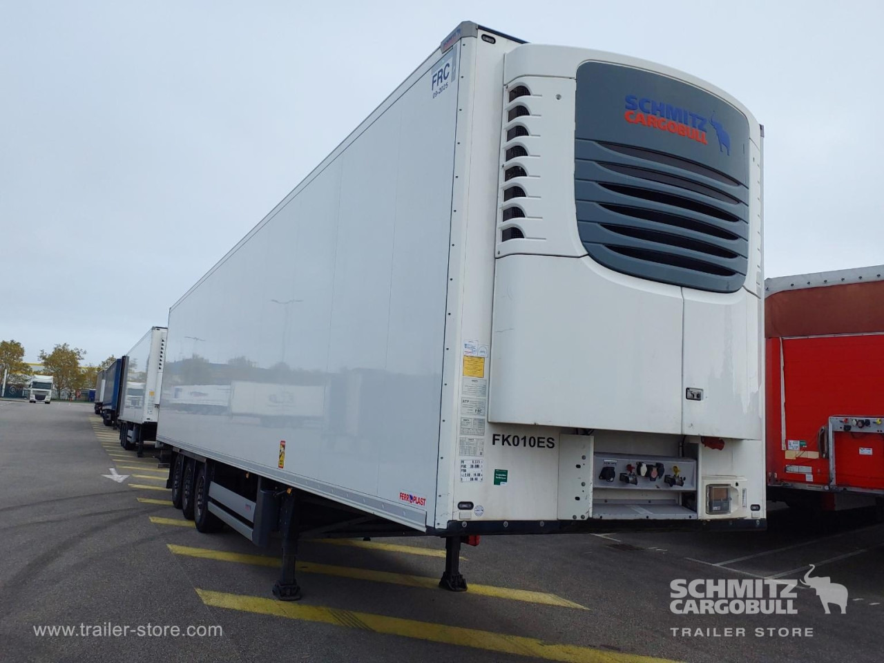 SCHMITZ Reefer Standard - Isothermal semi-trailer: picture 1 SCHMITZ Reefer Standard - Isothermal semi-trailer: picture 1