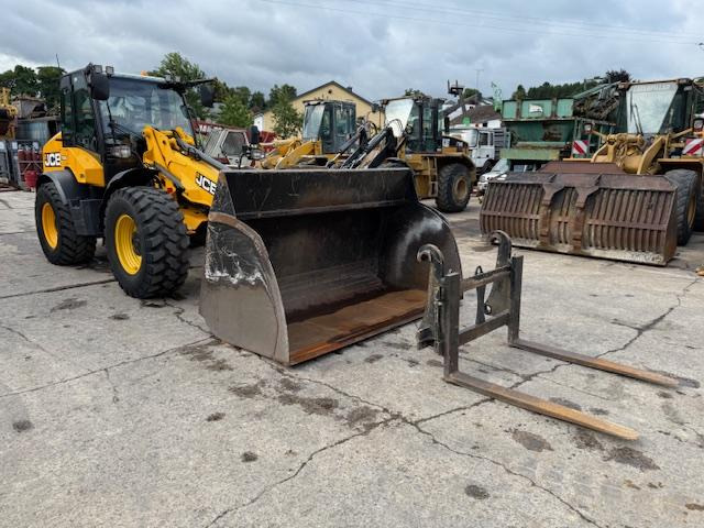 JCB TM 320 S T4F - Telescopic handler: picture 2 JCB TM 320 S T4F - Telescopic handler: picture 2