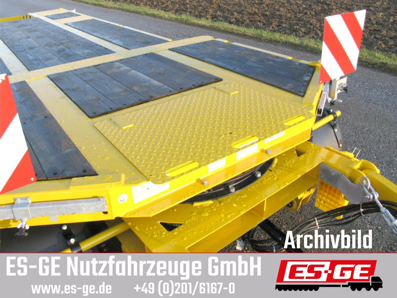 Schwarzmüller Tieflader mit gekröpftem Plateau - Low loader trailer: picture 4 Schwarzmüller Tieflader mit gekröpftem Plateau - Low loader trailer: picture 4