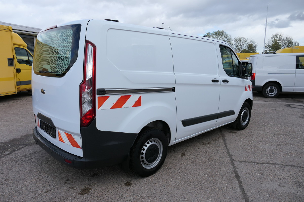FORD Transit Custom 290 2.0 TDCi KLIMA TEMPOMAT AHK W - Small van: picture 4 FORD Transit Custom 290 2.0 TDCi KLIMA TEMPOMAT AHK W - Small van: picture 4