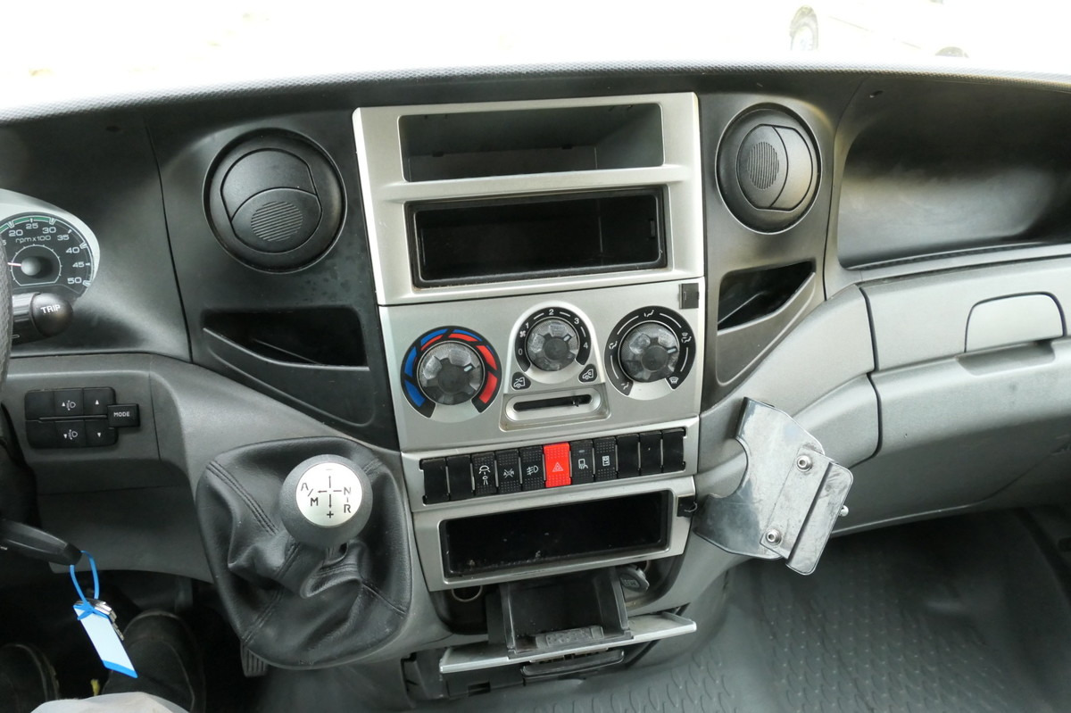Box van IVECO Daily 35 S11 C30C AUTOMATIK KAMERA MAXI Regale D: picture 11