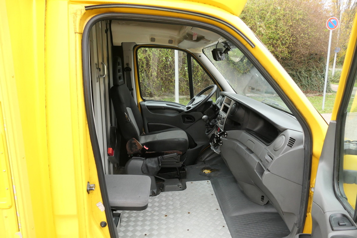 Box van IVECO Daily 35 S11 C30C AUTOMATIK KAMERA MAXI Regale D: picture 6