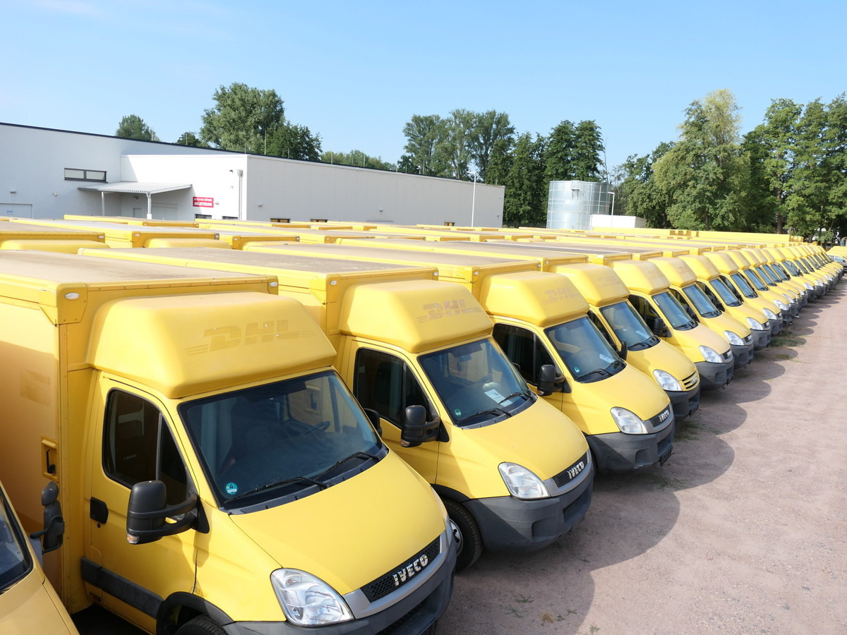 IVECO Daily 35 S11 C30C AUTOMATIK KAMERA MAXI Regale D - Box van: picture 1 IVECO Daily 35 S11 C30C AUTOMATIK KAMERA MAXI Regale D - Box van: picture 1